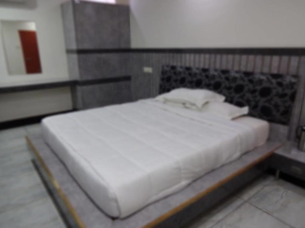 Hotel Shree Vinayak Palace Bhopal Zewnętrze zdjęcie