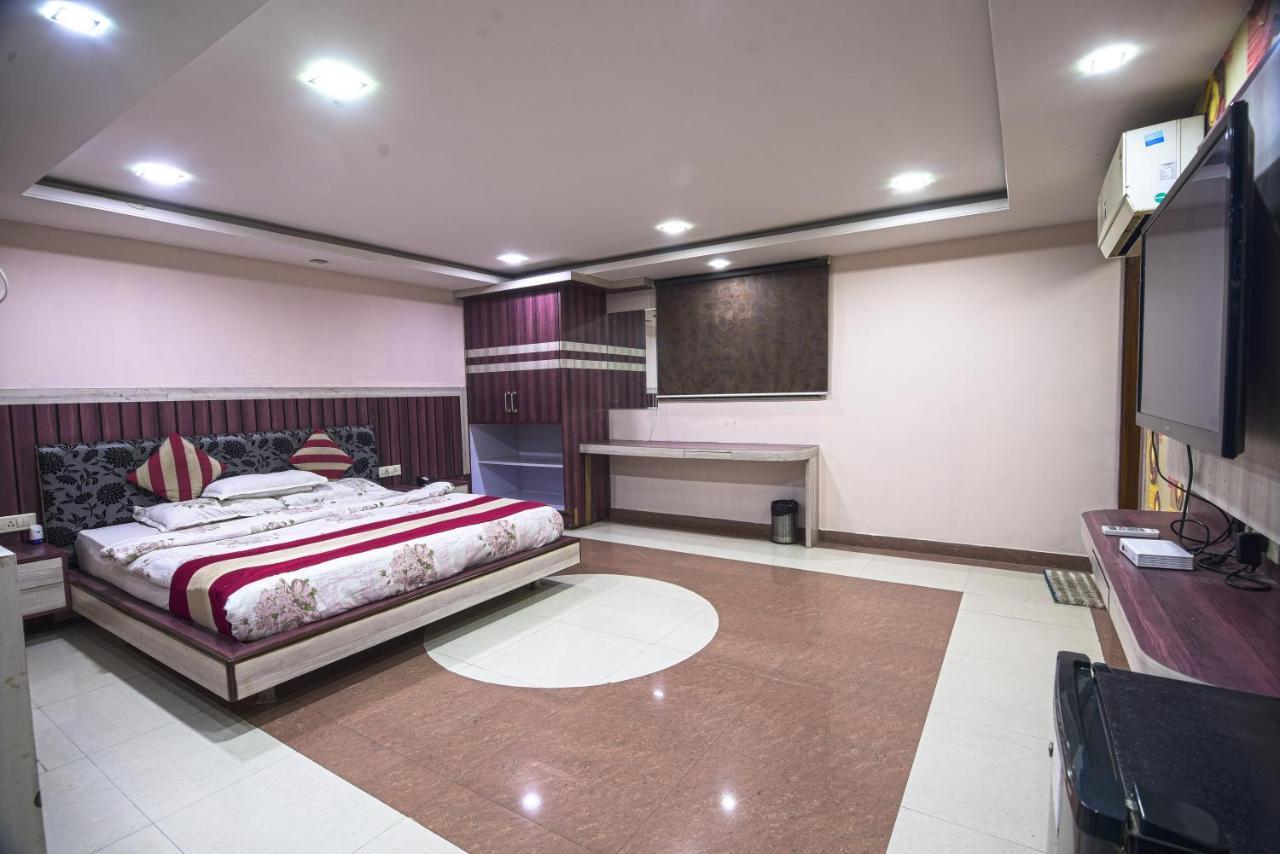 Hotel Shree Vinayak Palace Bhopal Zewnętrze zdjęcie
